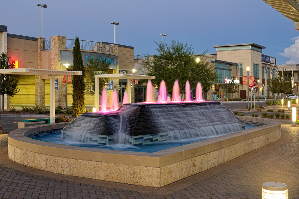 El Paso, TX Shopping Mall, The Fountains at Farah