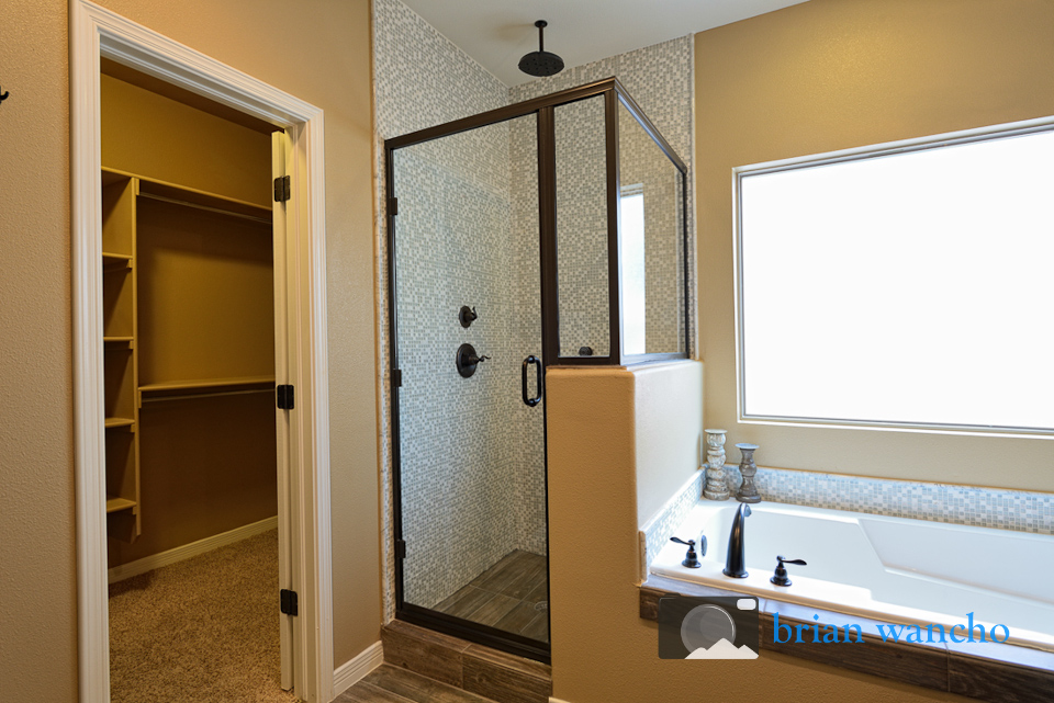 Master Bathroom - El Paso Interior Photographer