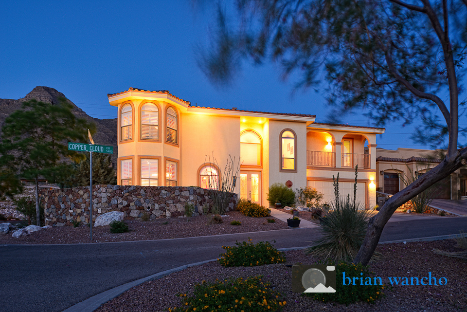 Twilight real estate photographer in El Paso