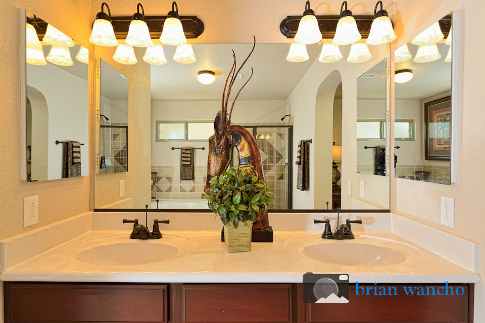 Quality bathroom real estate photographer in el paso tx