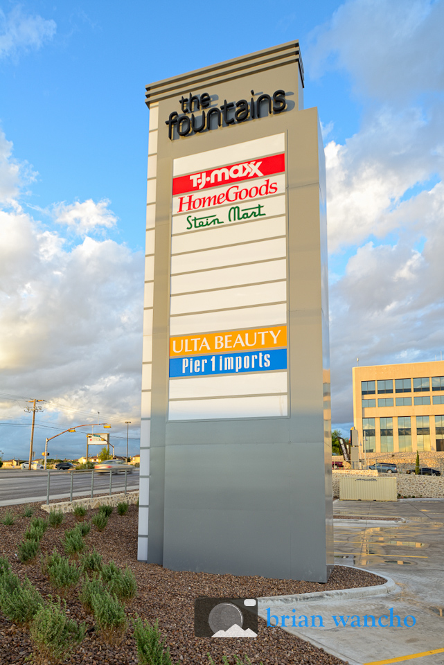 Sign at The Fountains at Farah in El Paso Texas